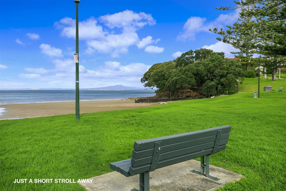 1/901 Beach Road, Waiake, Auckland - Carousel 35