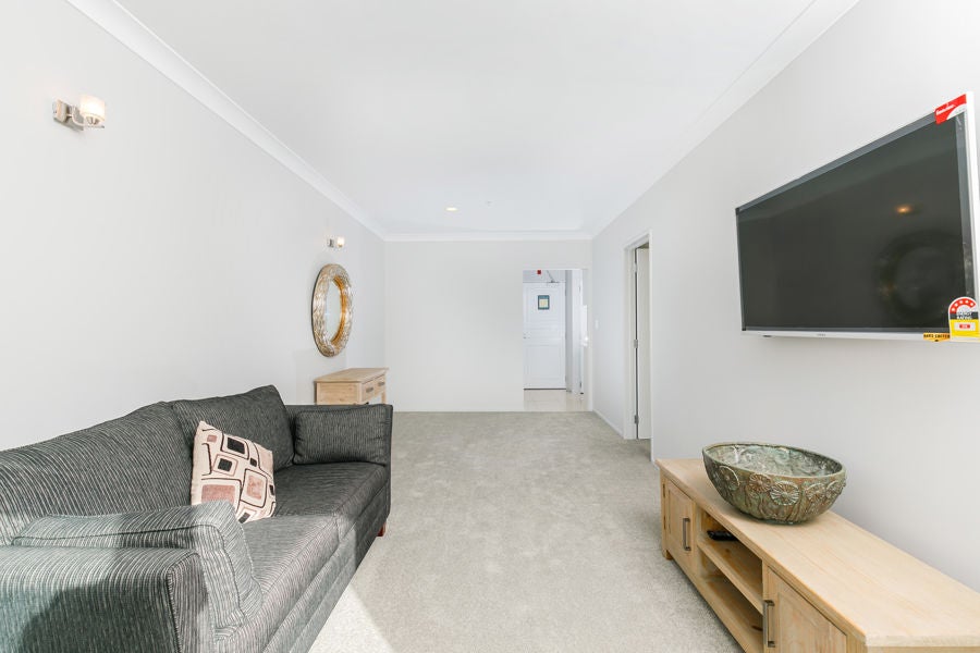 164 Harbour Village Drive, GULF HARBOUR, WHANGAPARAOA - Carousel 2