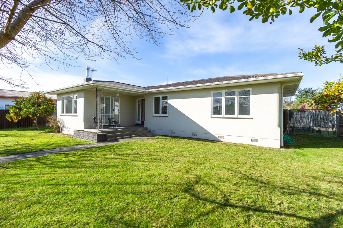8 Coverdale Street, Onekawa, Napier - Carousel 2