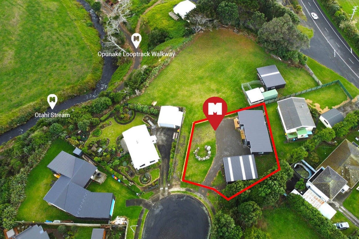 34 Hickey Place, Opunake - Carousel 2