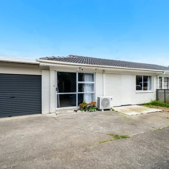 2/6 King Street, Papatoetoe, Auckland - Carousel 1