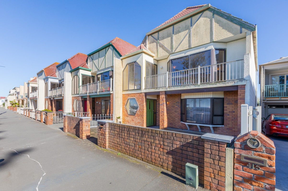 419 Marine Parade, Napier South, Napier - Carousel 2
