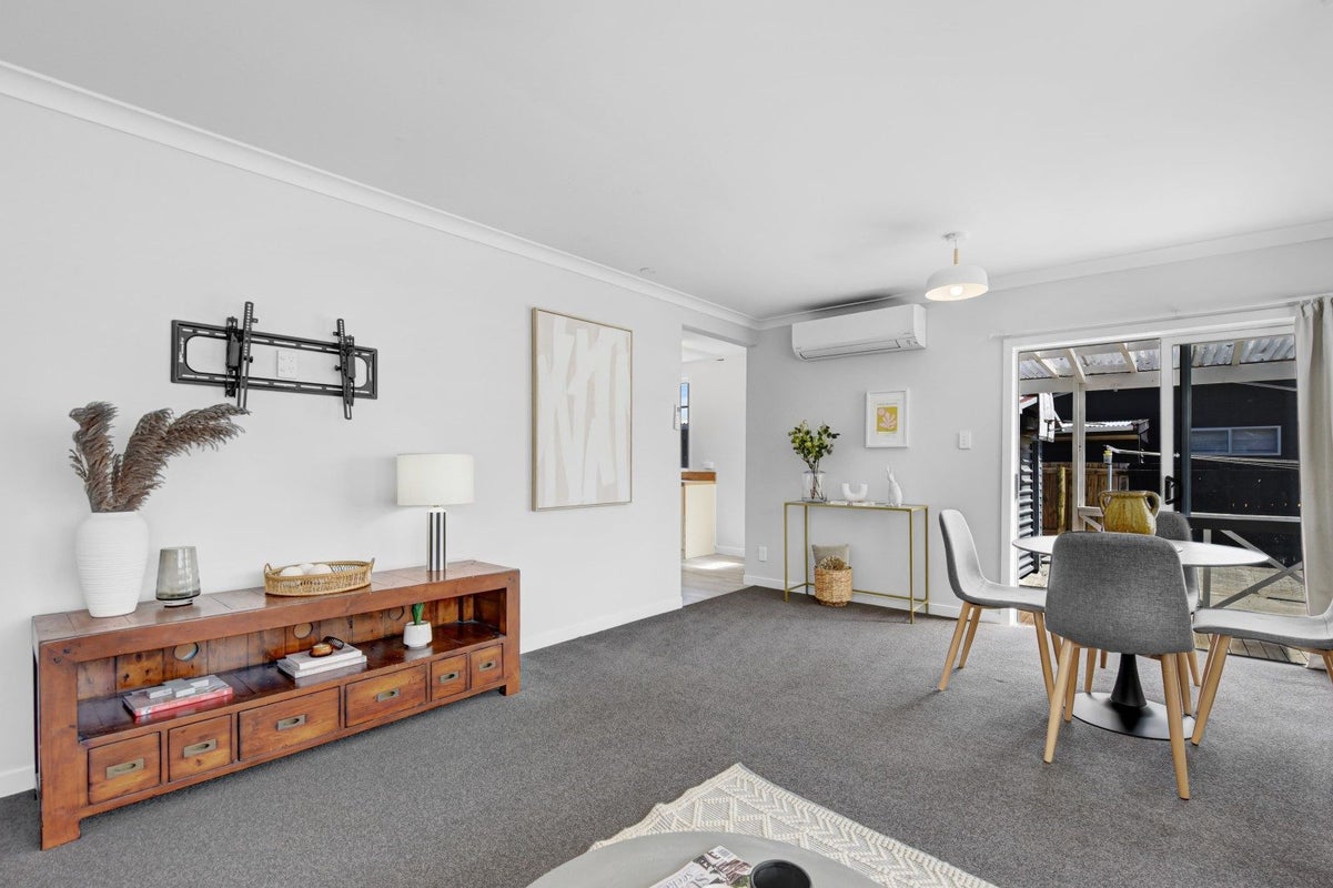 1/60 Tahunanui Drive, Tahunanui, Nelson - Carousel 18