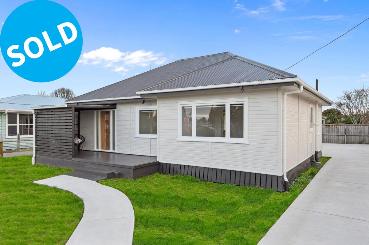 389 Dey Street, Hamilton East, Hamilton - Carousel 1