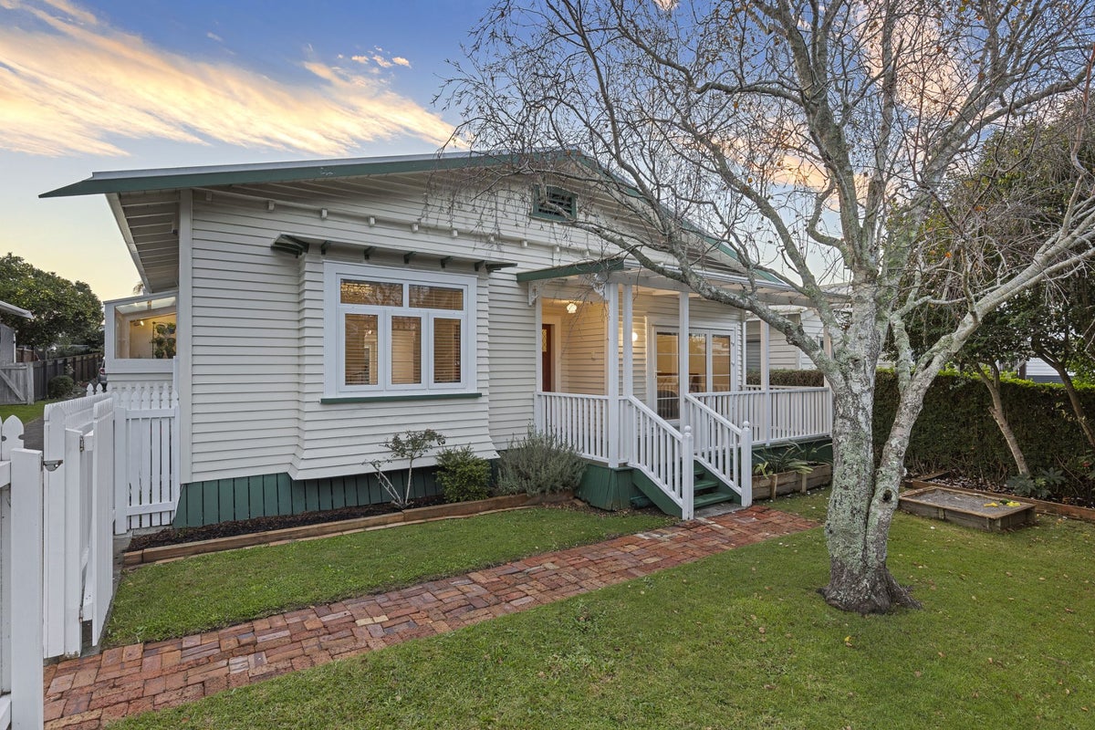 87 Rockfield Road, Penrose, Auckland - Carousel 1