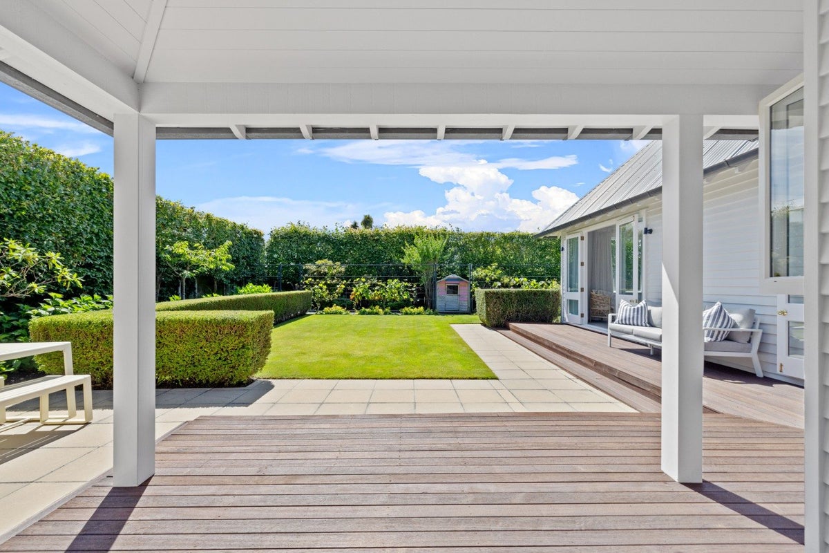 100 Winchester Street, Merivale, Christchurch - Carousel 2