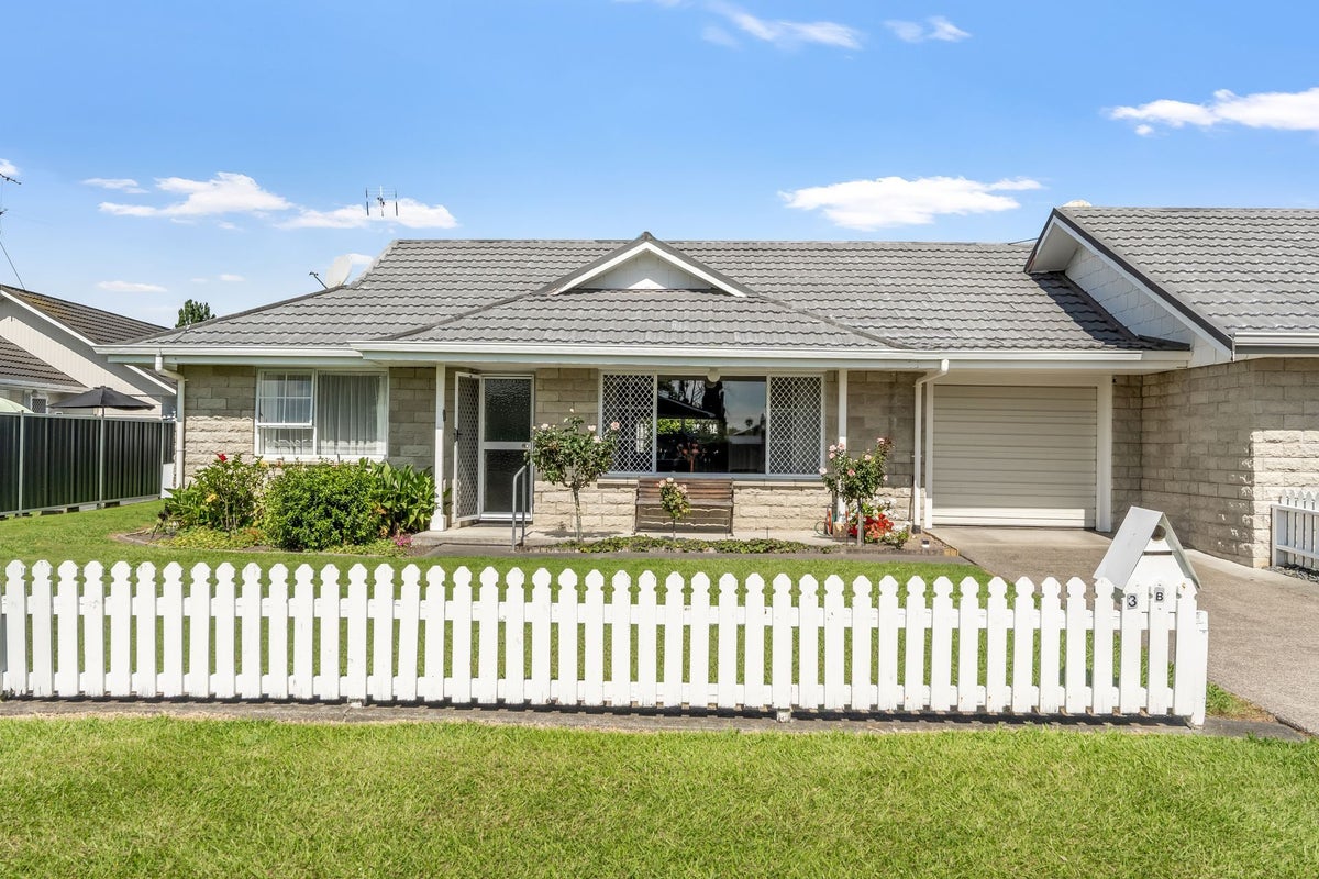 3B Gardner Place, Inner Kaiti, Gisborne - Carousel 2