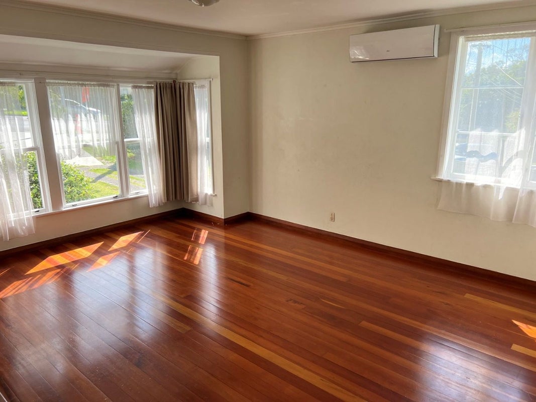 105 Lake Road, Northcote, Auckland - Carousel 1
