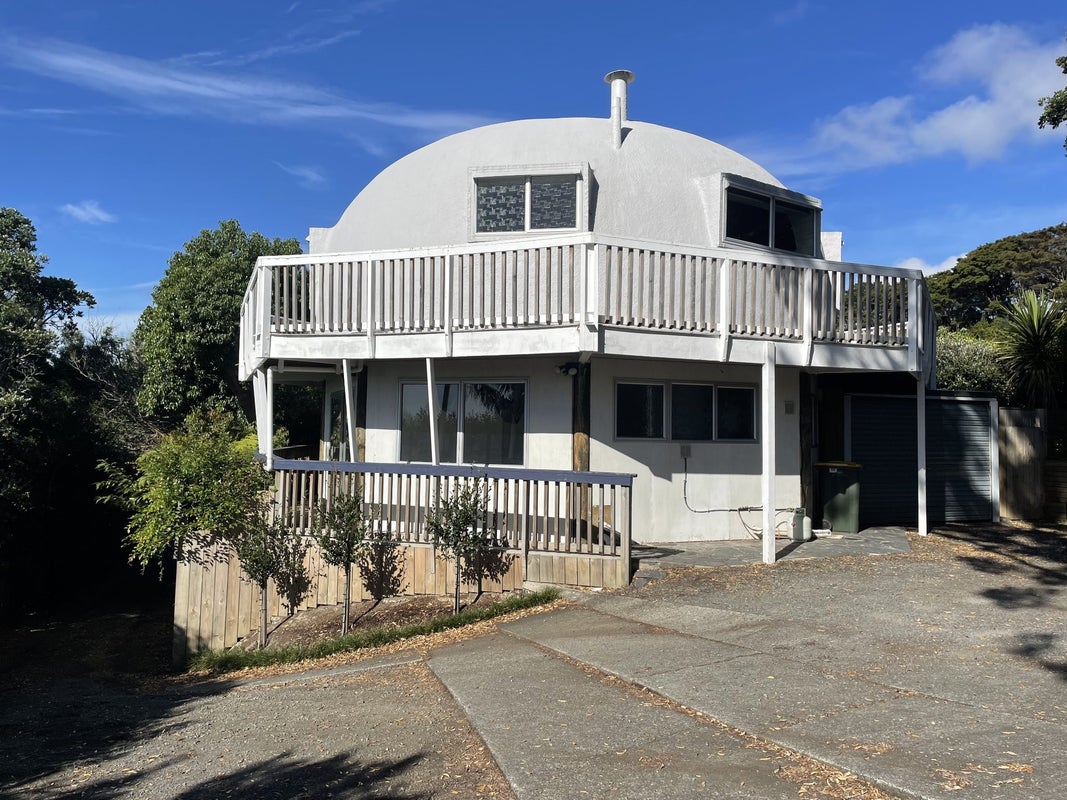 542A Whangaparaoa Road, Stanmore Bay, Whangaparaoa - Carousel 1