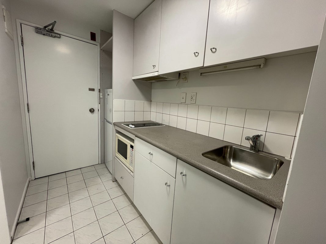 9L/3 Whitaker Place, Grafton, Auckland - Carousel 2