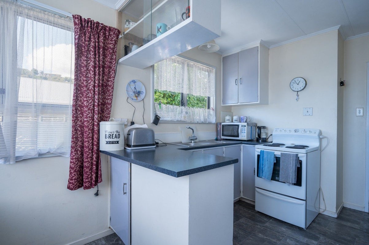 3/14 Parkers Road, Tahunanui, Nelson - Carousel 2