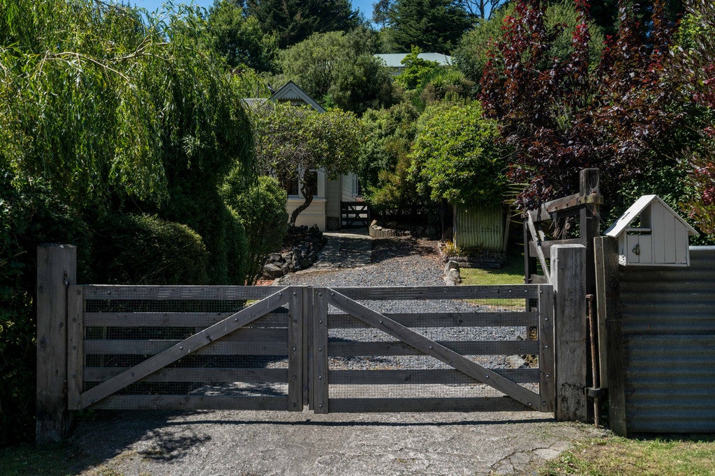 4 Prosser Street, Green Island, Dunedin - Carousel 19