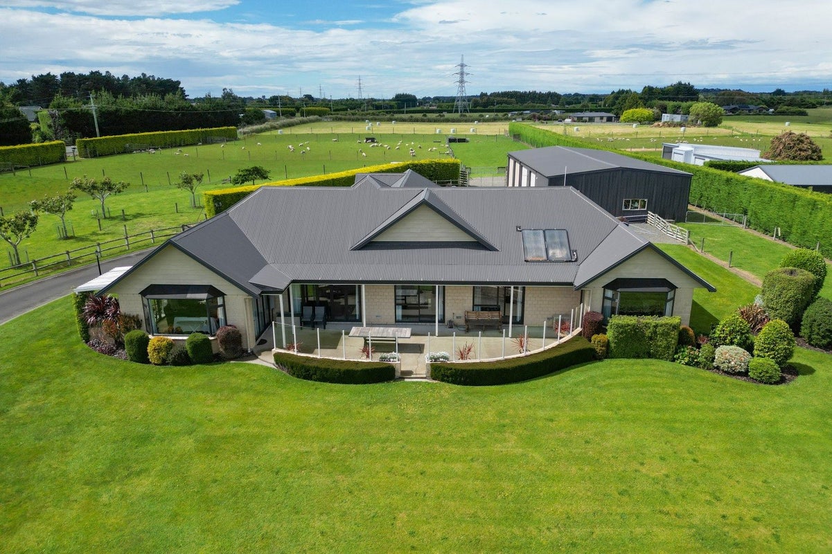 9 Langshaw Road, Mill Road, Invercargill - Carousel 1