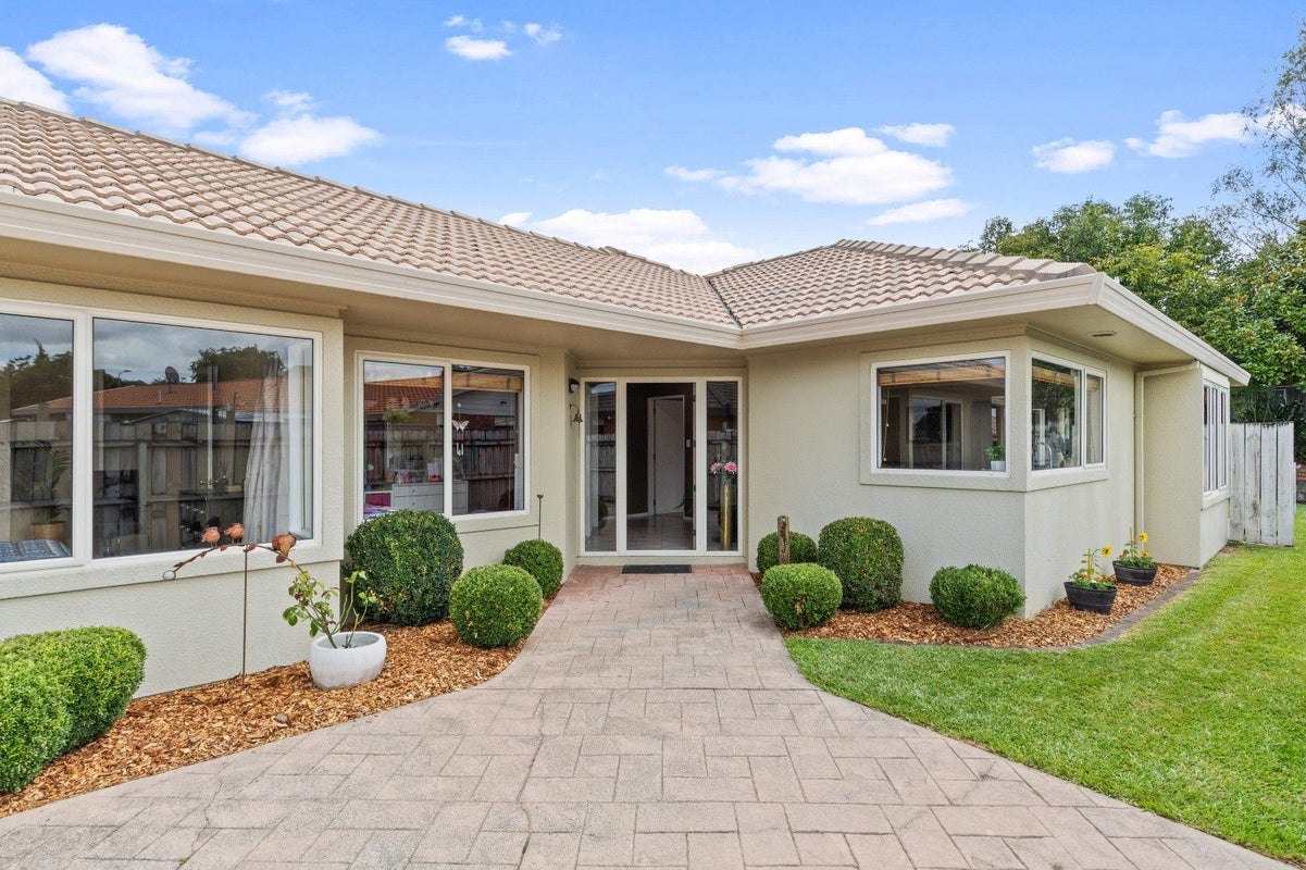 4 Moverley Place, Pukete, Hamilton - Carousel 2