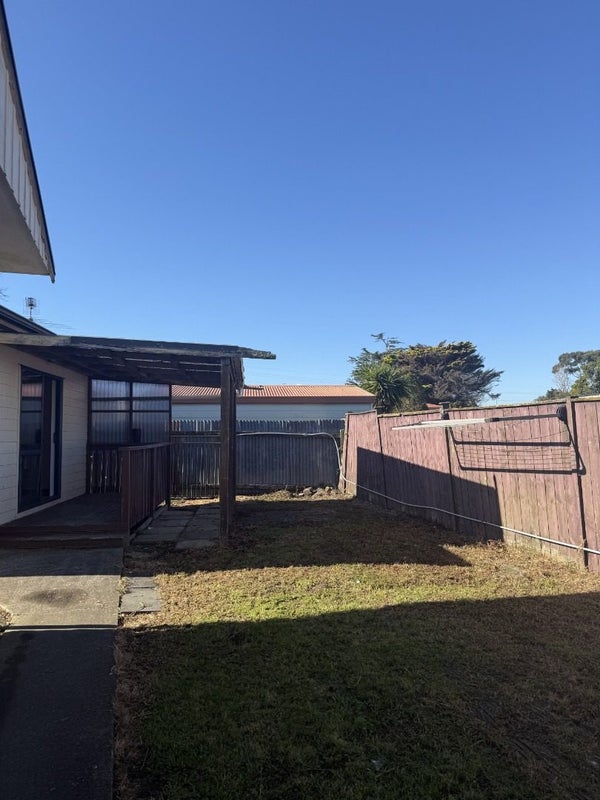 12 Dolphin Street, Pakuranga, Auckland - Carousel 11