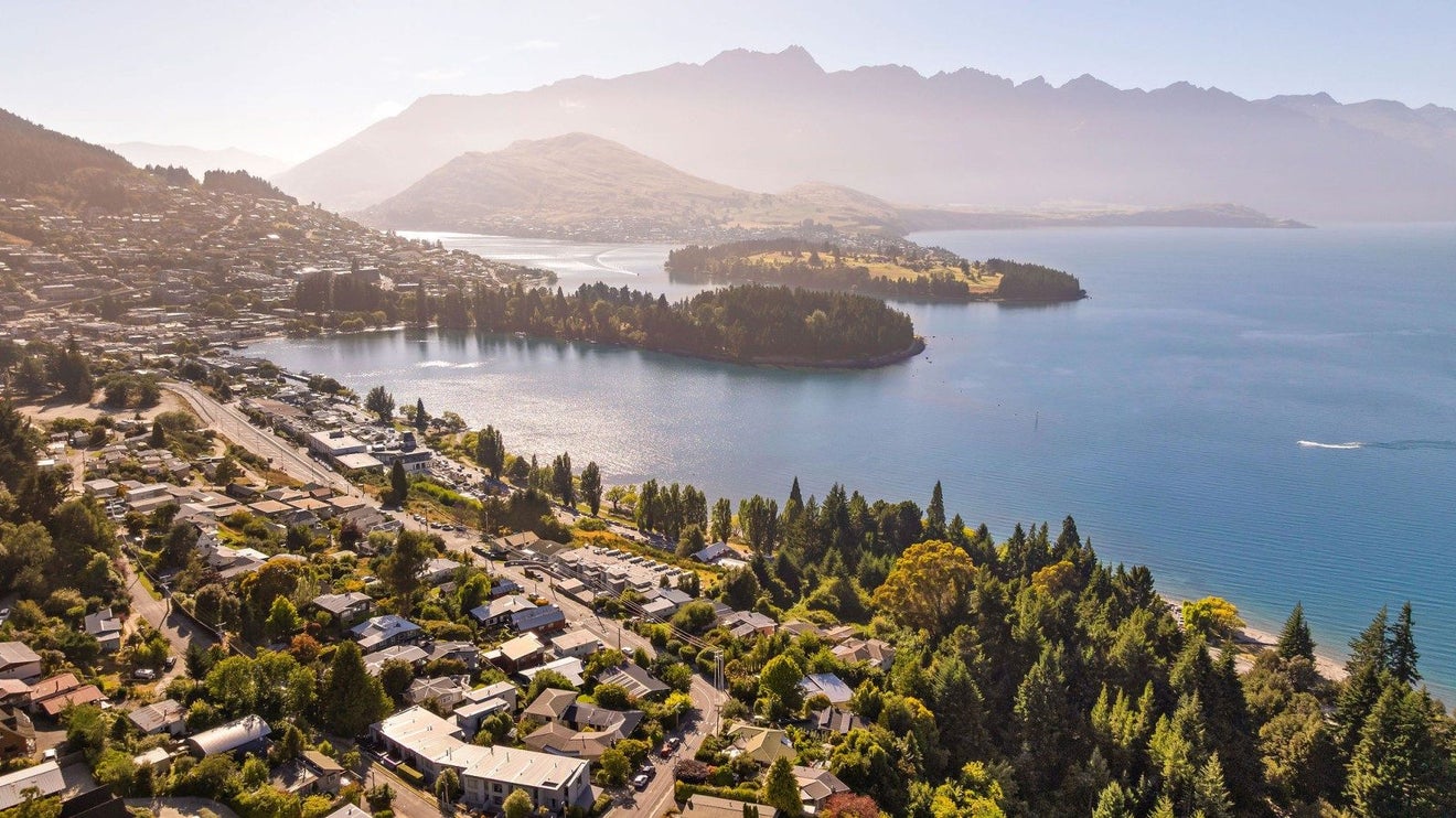 78, 80, 82 Thompson Street, Town Centre, Queenstown-Lakes, Otago - Carousel 17