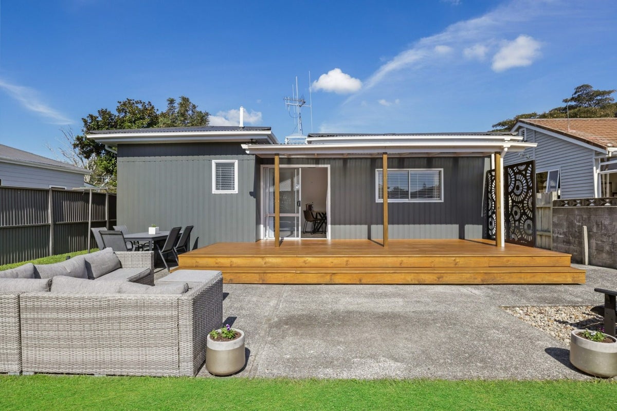 70 Rimu Street, Maeroa, Hamilton - Carousel 2