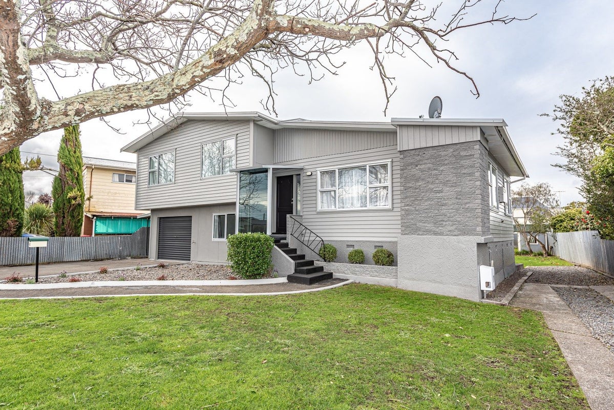62 Somerset Road, Springvale, Whanganui - Carousel 2