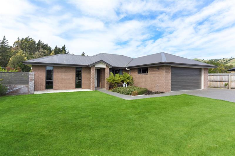 12 Payne Place, Witherlea, Blenheim - Carousel 1