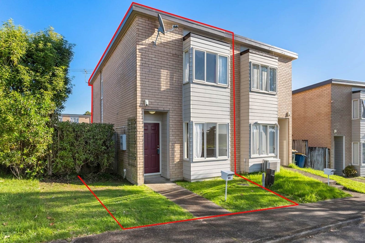 10 Rosandich Drive, Sunnyvale, Auckland - Carousel 1