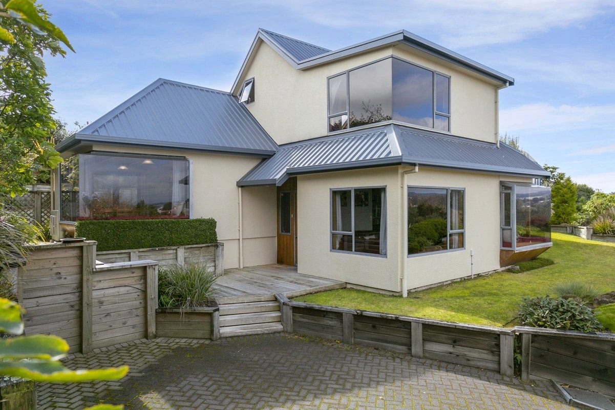 1 Hindmarsh Drive, Rangatira Park, Taupo - Carousel 24