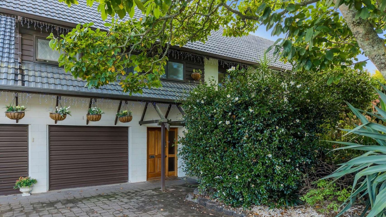 66 Iles Road, Lynmore, Rotorua - Carousel 1