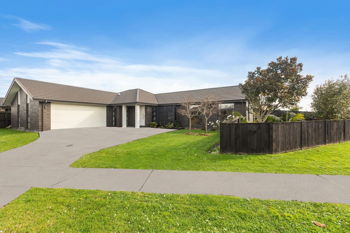 2 Mirabell Place, Patumahoe, Patumahoe - Carousel 1