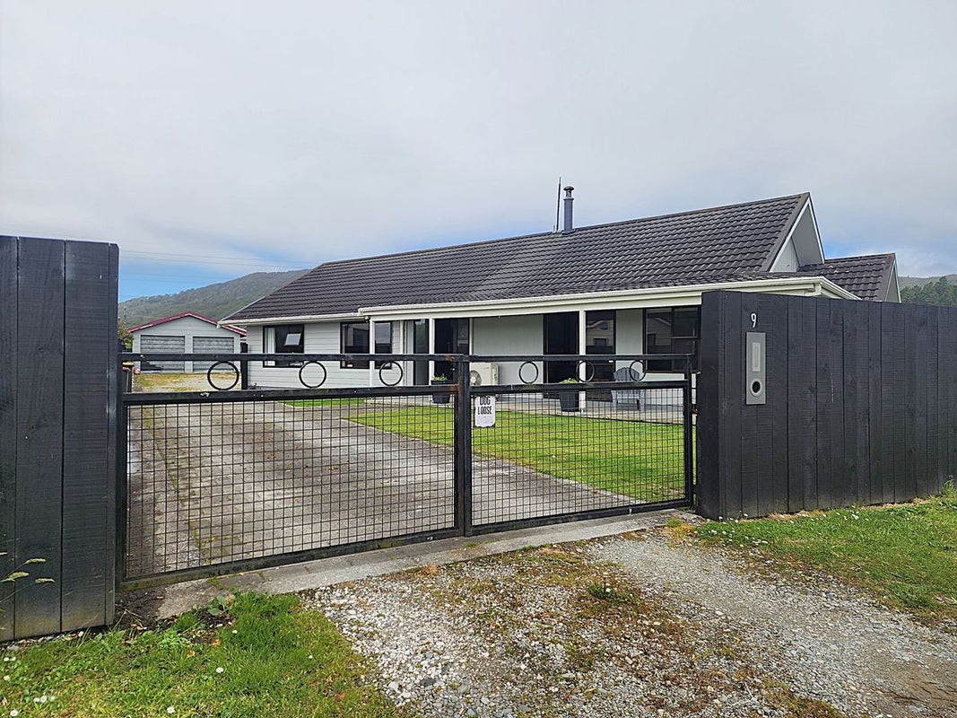 9 Matai Street, Dobson, Greymouth - Carousel 1