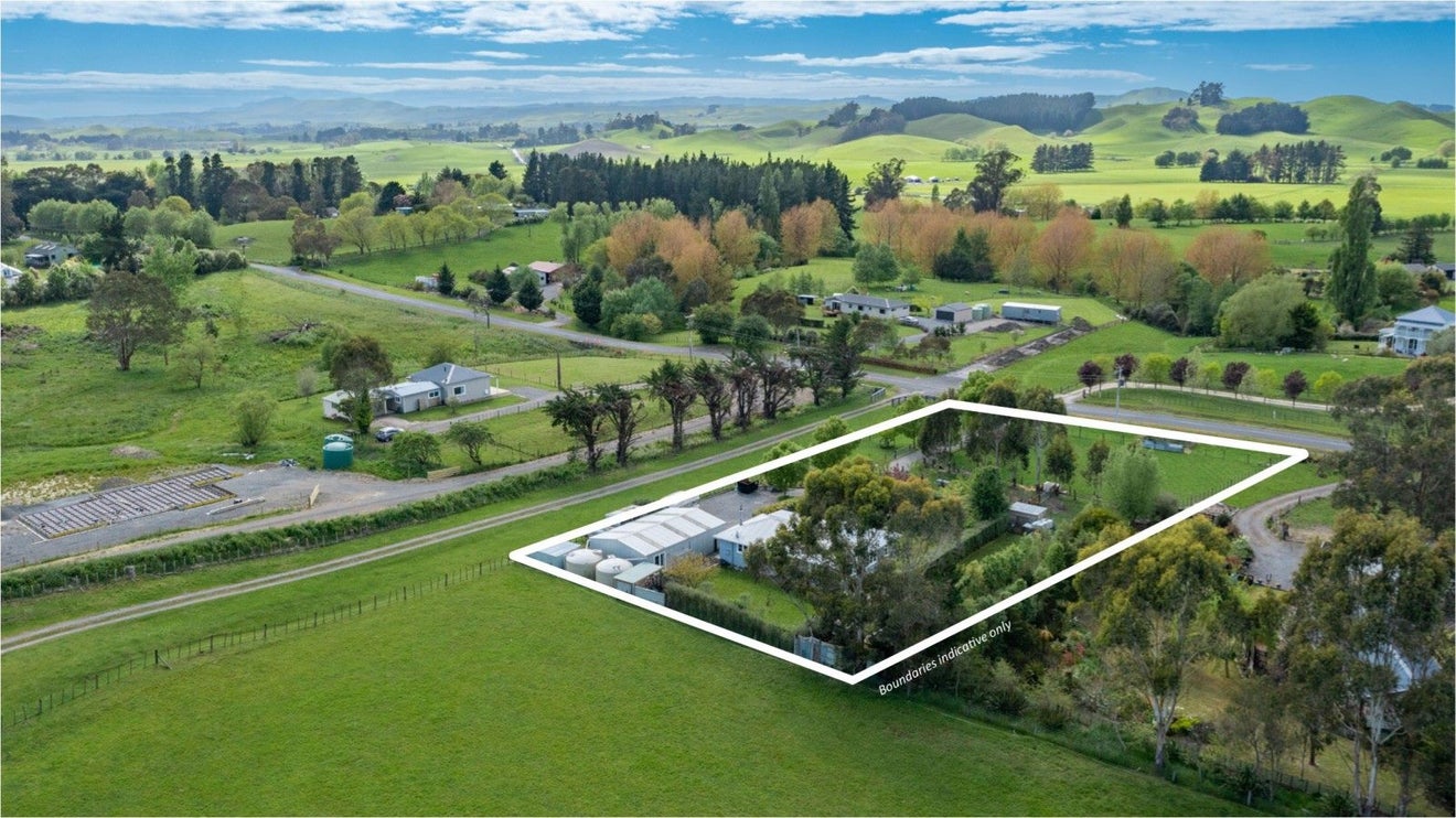314 White Road, Otane - Carousel 26