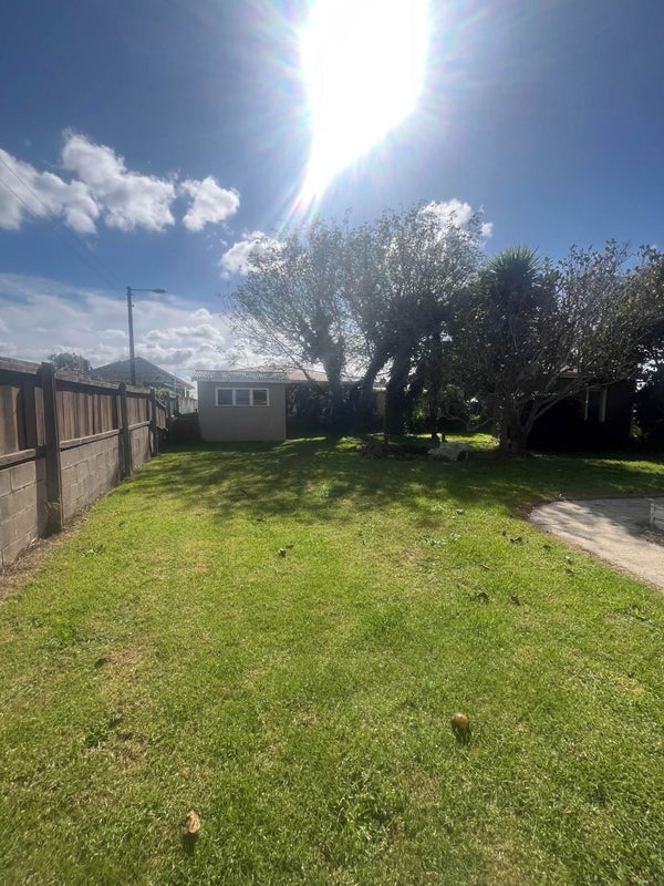 15 Brouder Place, Hillpark, Auckland - Carousel 13