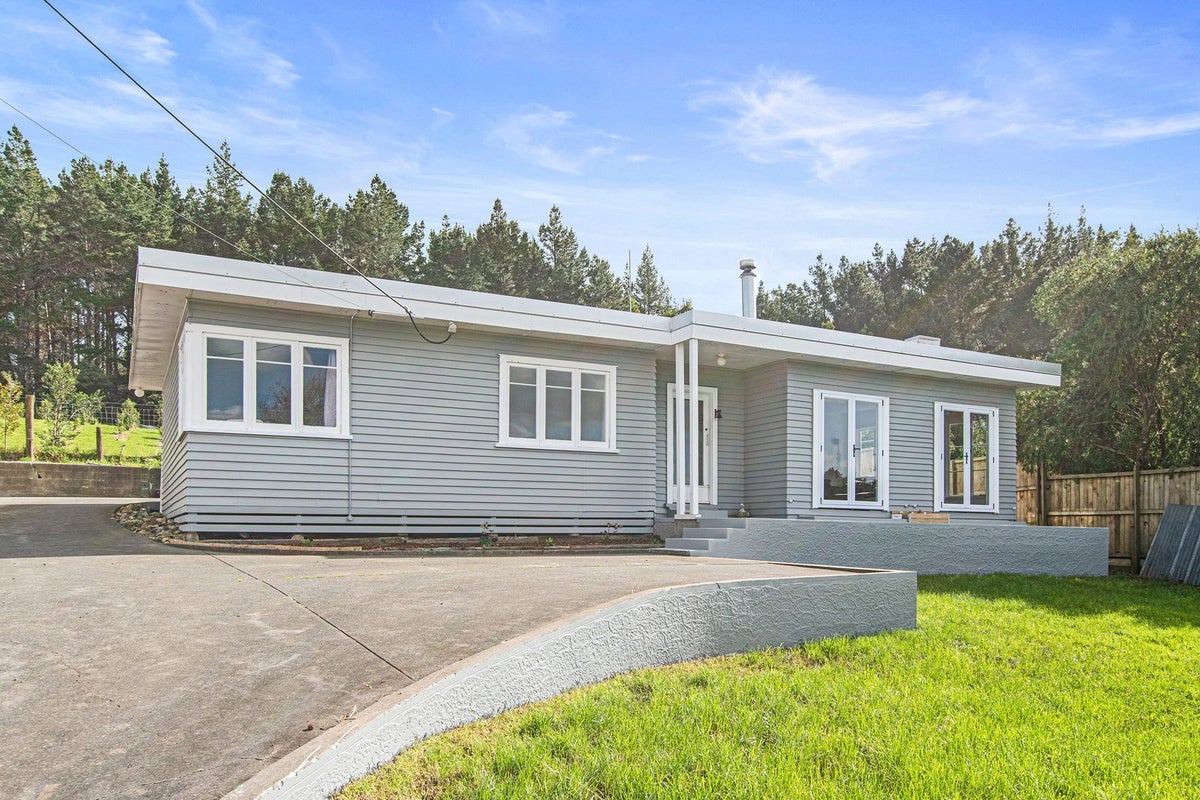 135 King Street, Hikurangi, Hikurangi - Carousel 1