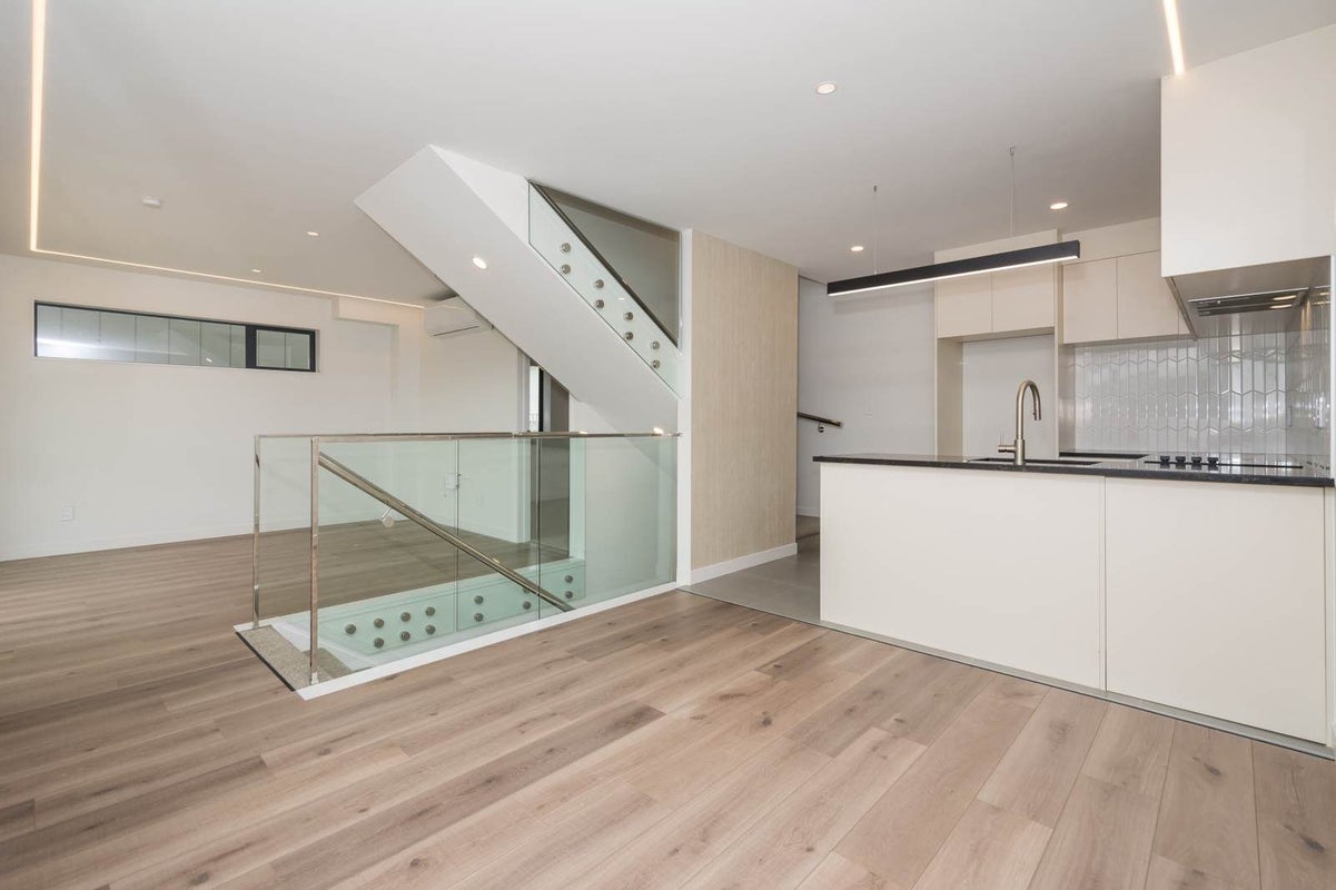 5/49 Northboro Road, Belmont, Auckland - Carousel 2