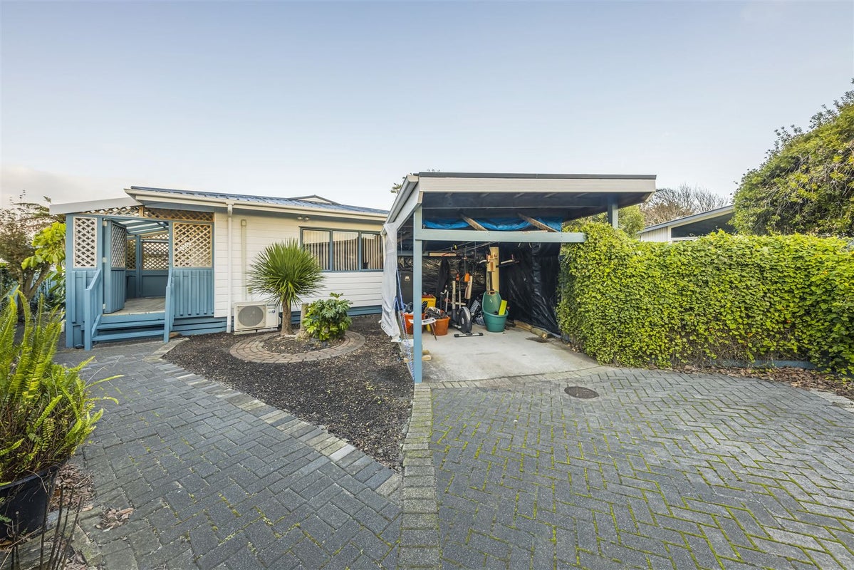 21A Marybeth Place, Rosehill, Papakura - Carousel 13