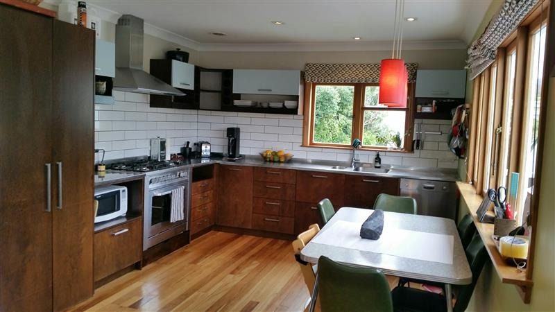 145 Donald Street, Karori, Wellington - Carousel 2