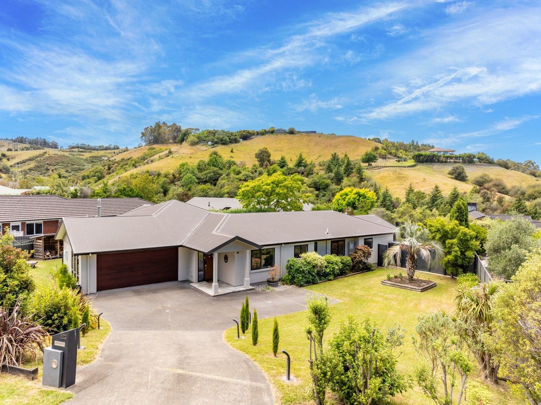 123 Kent Terrace, Taradale, Napier - Carousel 2