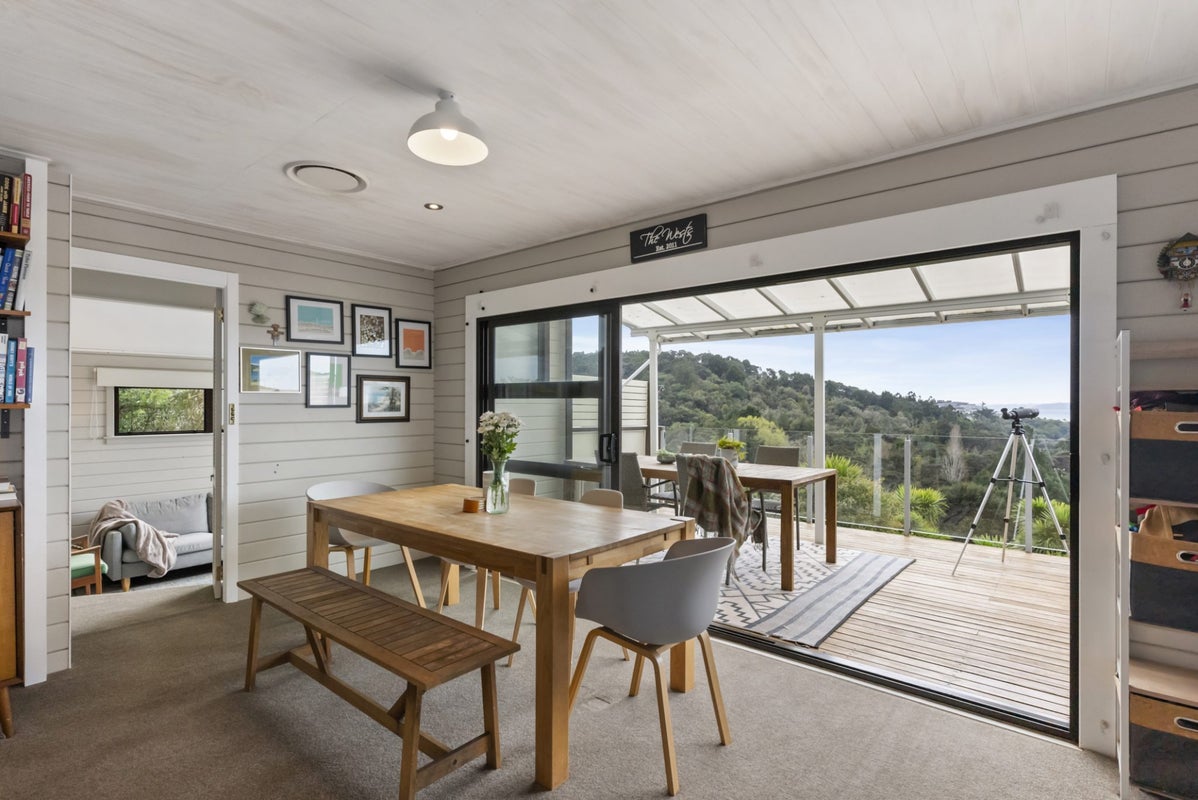 40 Rewa Road, Maraetai, Auckland - Carousel 1