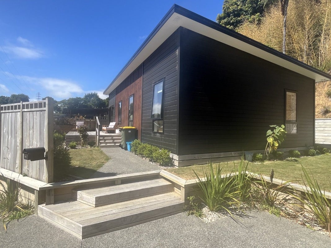 23E Heta Road, Highlands Park, New Plymouth - Carousel 1