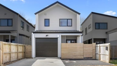 42 Hoia Street, Papakura, Papakura - Carousel 1