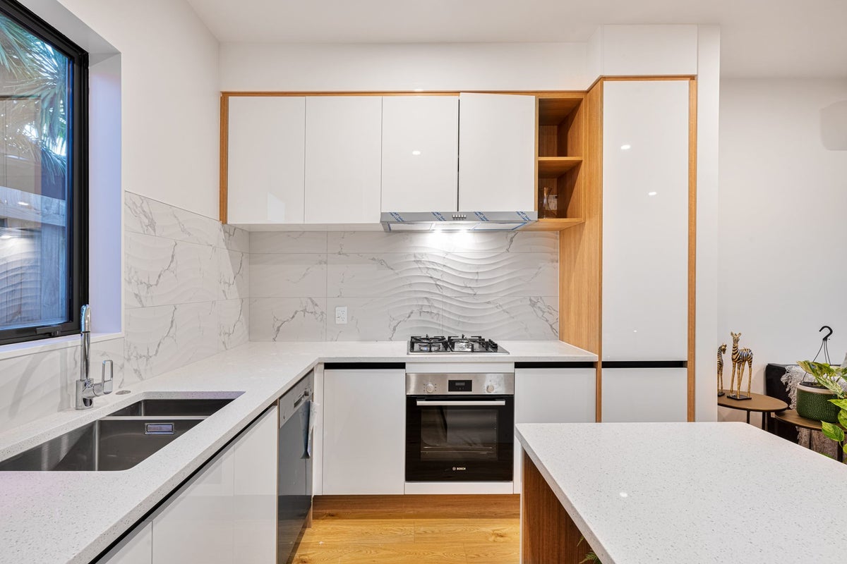 76C Barrack Road, Mount Wellington, Auckland - Carousel 16