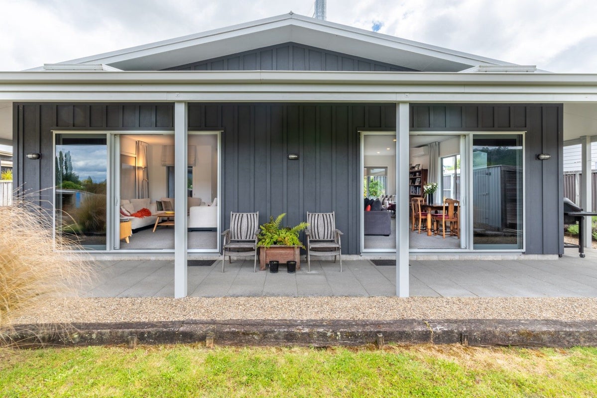 127 Lisland Drive, Kinloch, Taupo - Carousel 1