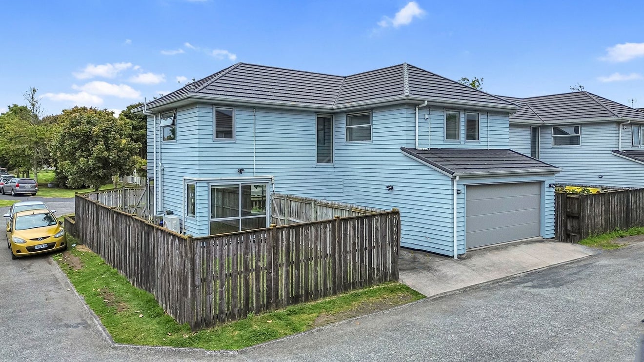 14 Pipipi Crescent, Takanini, Auckland - Carousel 2
