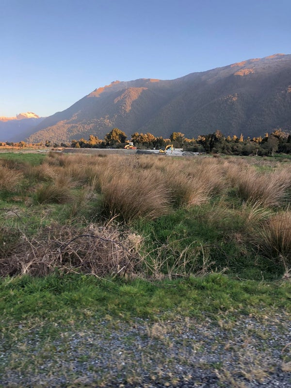 2 Cattle Yard Drive, Haast - Carousel 2