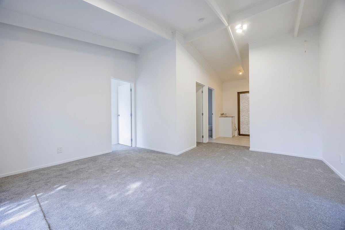 54A Parkinson Avenue, Wesley, Auckland - Carousel 1
