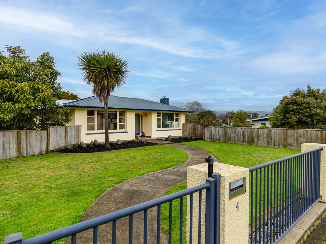 4 Argyle Avenue, Levin, Levin - Carousel 2