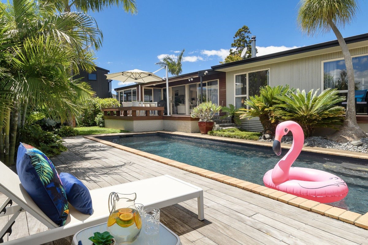11 Maxine Place, Matua, Tauranga - Carousel 1