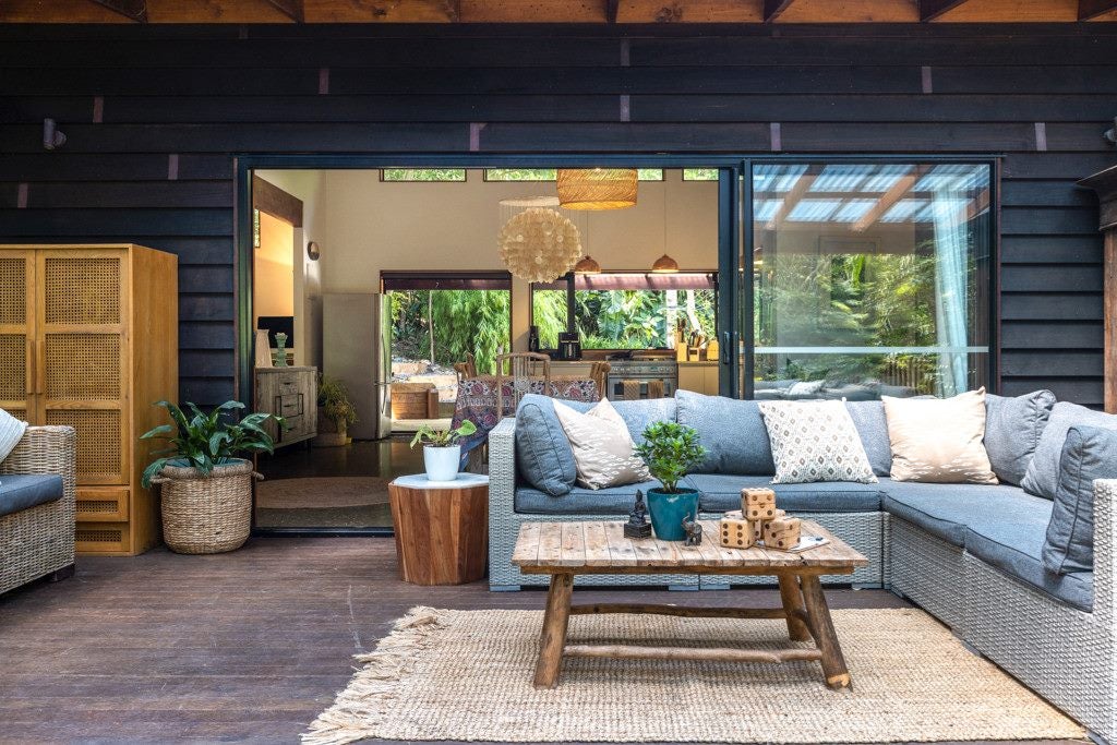 22 Great Barrier Road, Oneroa, Waiheke Island - Carousel 2