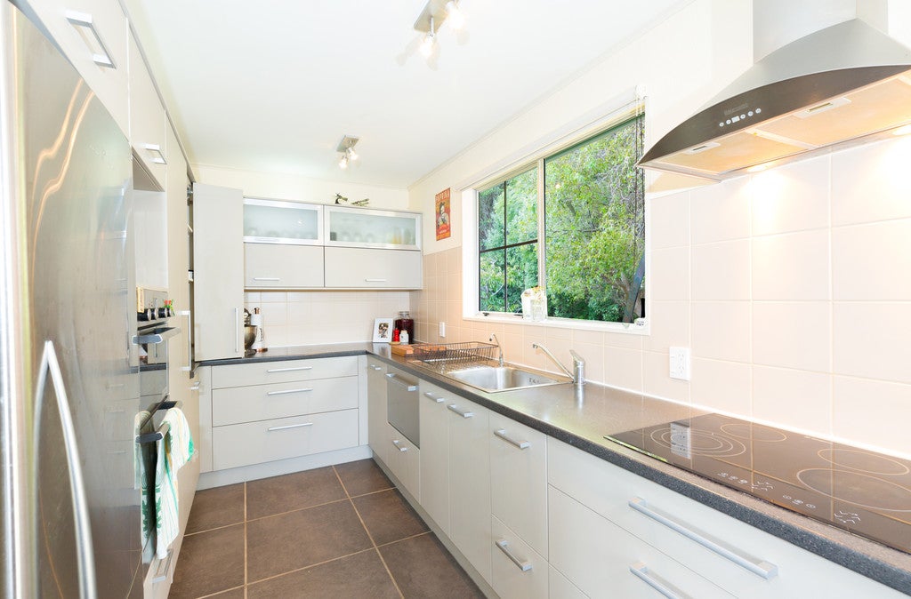 15 Guadeloupe Crescent, Grenada Village, Wellington - Carousel 2