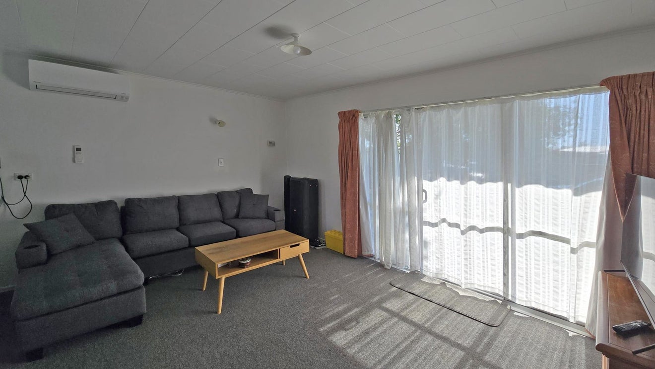 58 Wynyard Crescent, Tamatea, Napier - Carousel 2