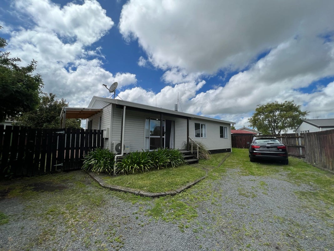 16A Purcell Place, Melville, Hamilton - Carousel 1