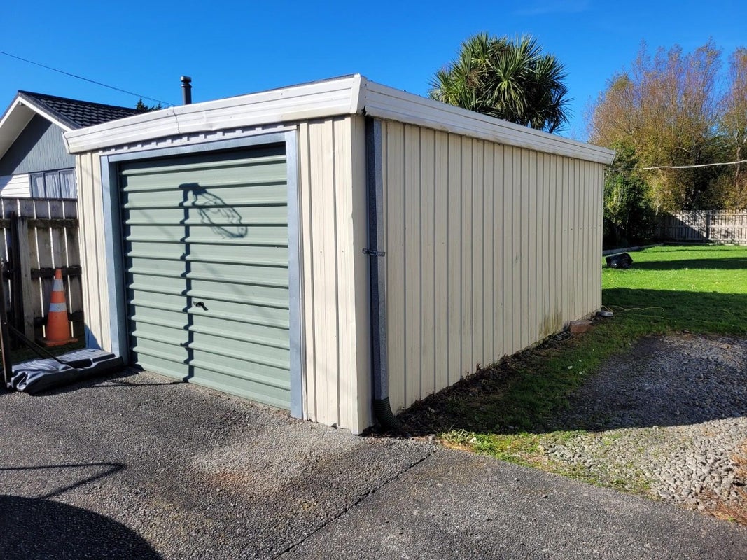 49 Waite Street, Featherston - Carousel 12